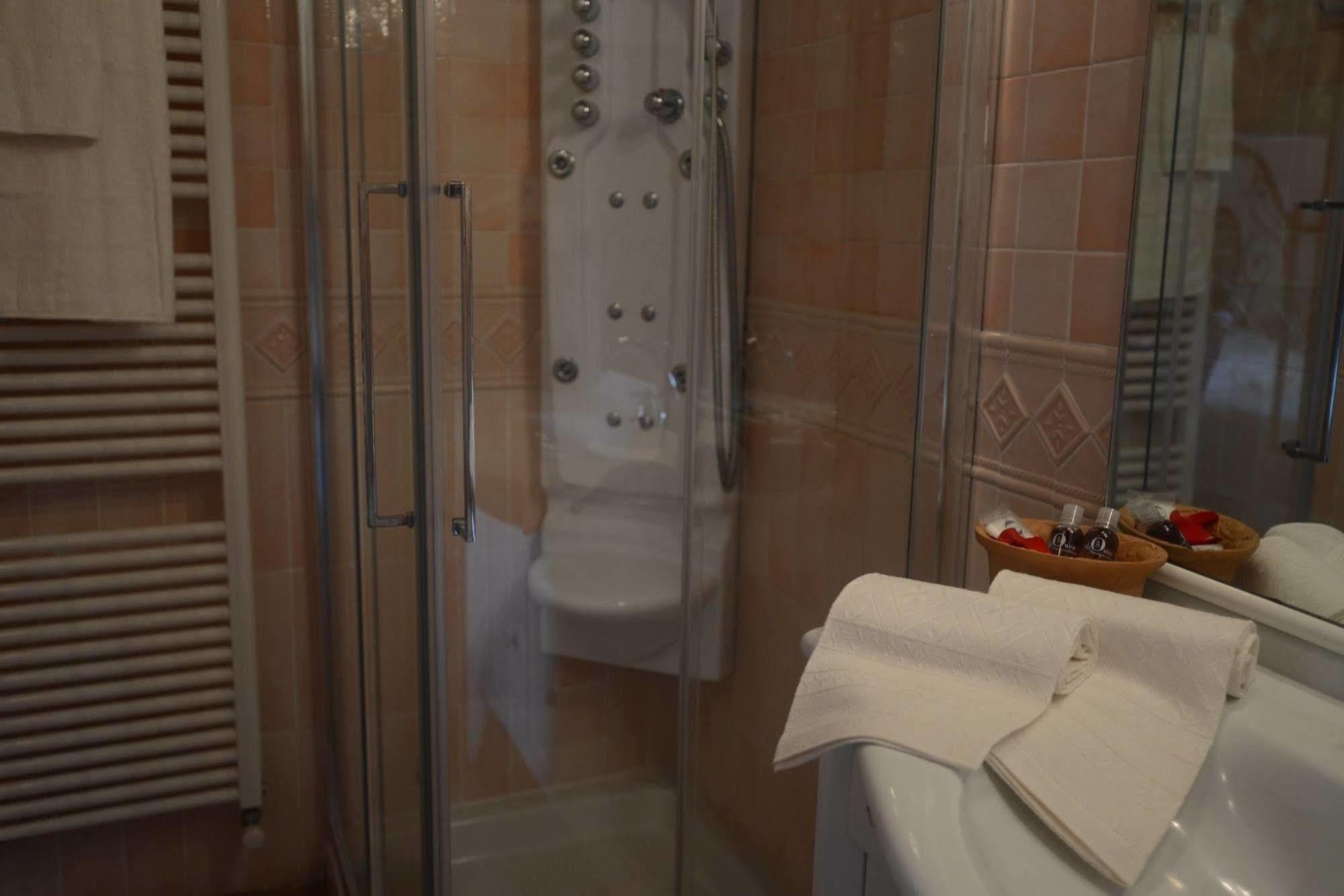 Borgo Dei Sapori Hotel ชิตตา ดิ กัสเตลโล ภายนอก รูปภาพ
