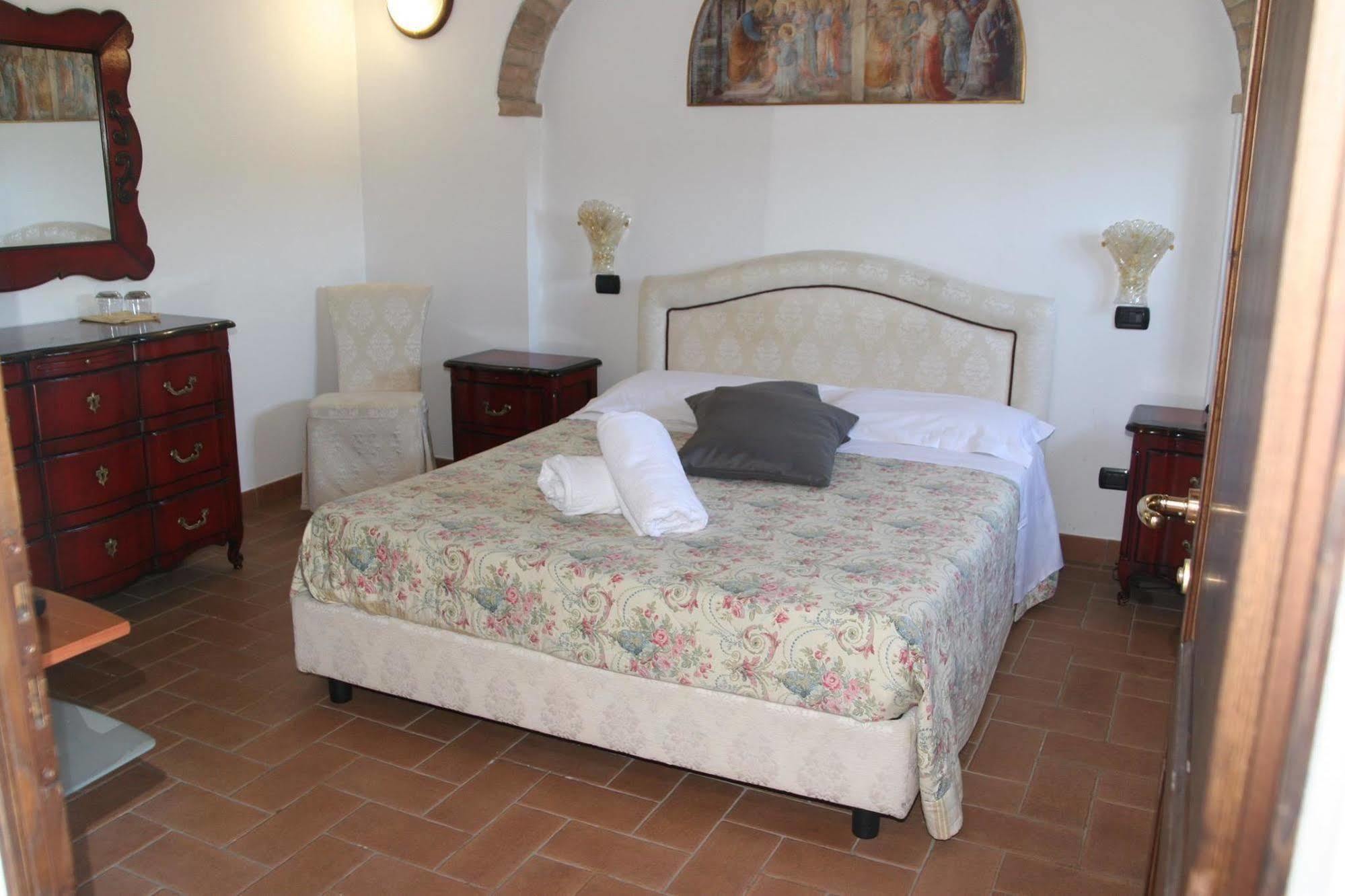 Borgo Dei Sapori Hotel ชิตตา ดิ กัสเตลโล ภายนอก รูปภาพ